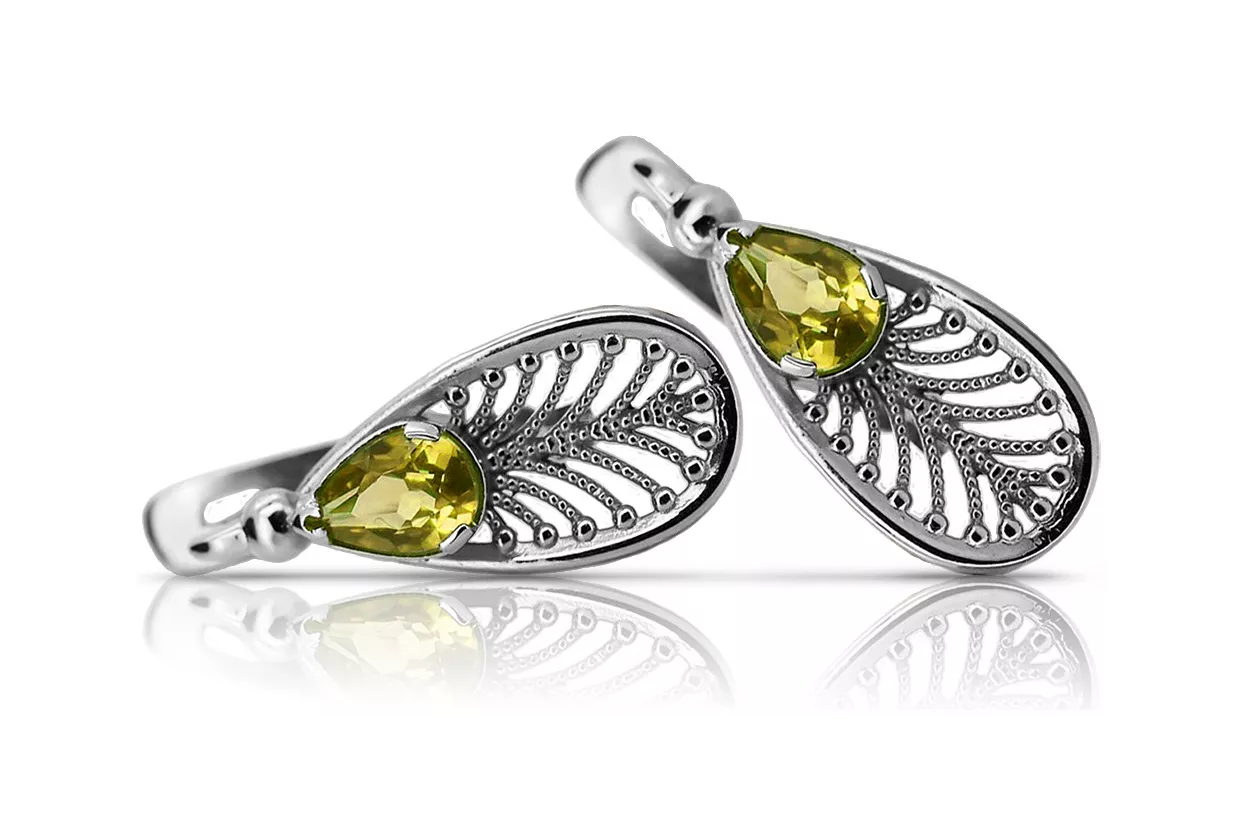 Vintage Rozyjskie Vintage srebrne kolczyki 925 z peridotem vec067s Vintage Vintage Rozyjskie Vintage srebrne kolczyki 925 z peridotem vec067s Vintage