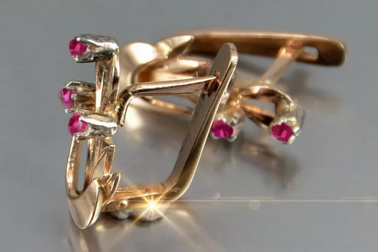 Boucles d’oreilles en or rose soviétique russe 14k 585 vec180 alexandrite rubis émeraude saphir ... Boucles d’oreilles en or rose soviétique russe 14k 585 vec180 alexandrite rubis émeraude saphir ...