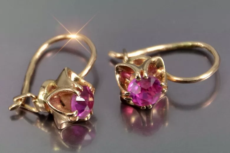Boucles d’oreilles en or rose soviétique russe 14k 585 vec184 alexandrite rubis émeraude saphir ... Boucles d’oreilles en or rose soviétique russe 14k 585 vec184 alexandrite rubis émeraude saphir ...