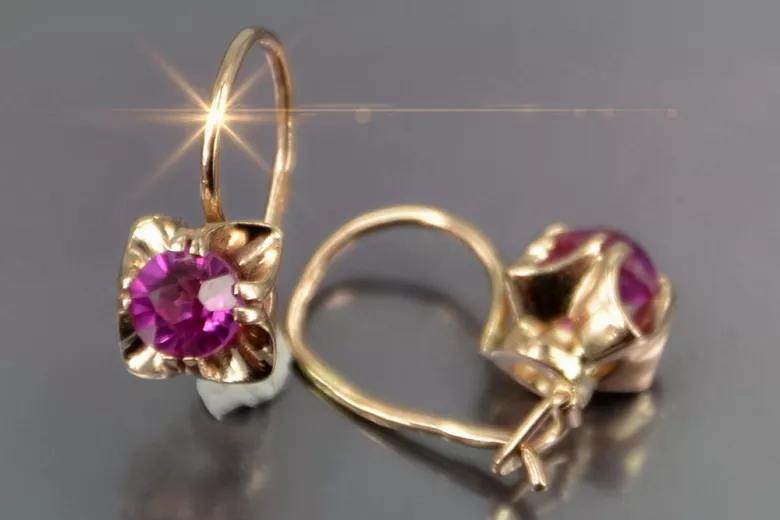 Boucles d’oreilles en or rose soviétique russe 14k 585 vec184 alexandrite rubis émeraude saphir ... Boucles d’oreilles en or rose soviétique russe 14k 585 vec184 alexandrite rubis émeraude saphir ...