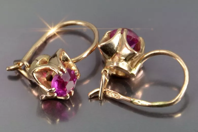 Boucles d’oreilles en or rose soviétique russe 14k 585 vec184 alexandrite rubis émeraude saphir ... Boucles d’oreilles en or rose soviétique russe 14k 585 vec184 alexandrite rubis émeraude saphir ...