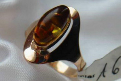 Оригинальное кольцо из янтаря и розового золота 14 карат в винтажном стиле  vrab007