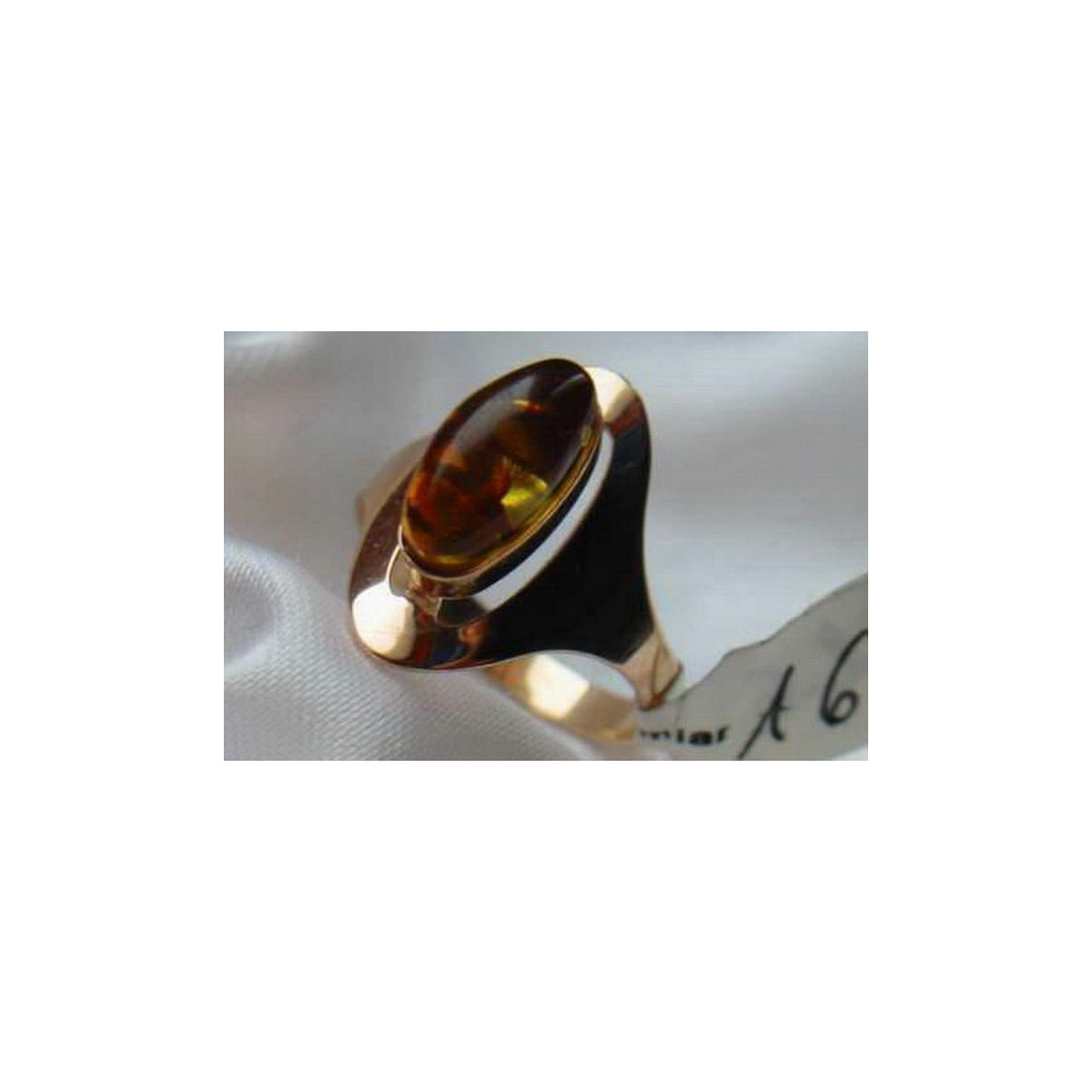 Radziecki 14k 585 złoty Rosyjski pierścionek z różowego złota z bursztynem  vrab007