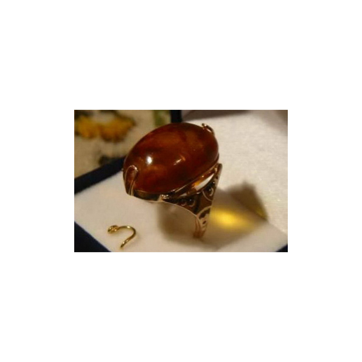 Radziecki 14k 585 złoty Rosyjski pierścionek z różowego złota z bursztynem  vrab011