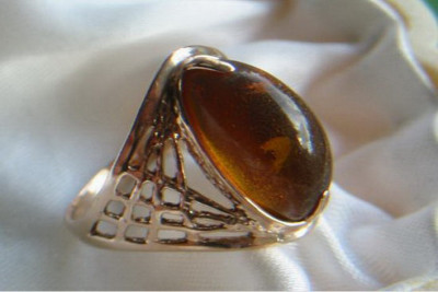"Exquisite Amber Adorned 14k Rose Gold Vintage Ring" vrab023