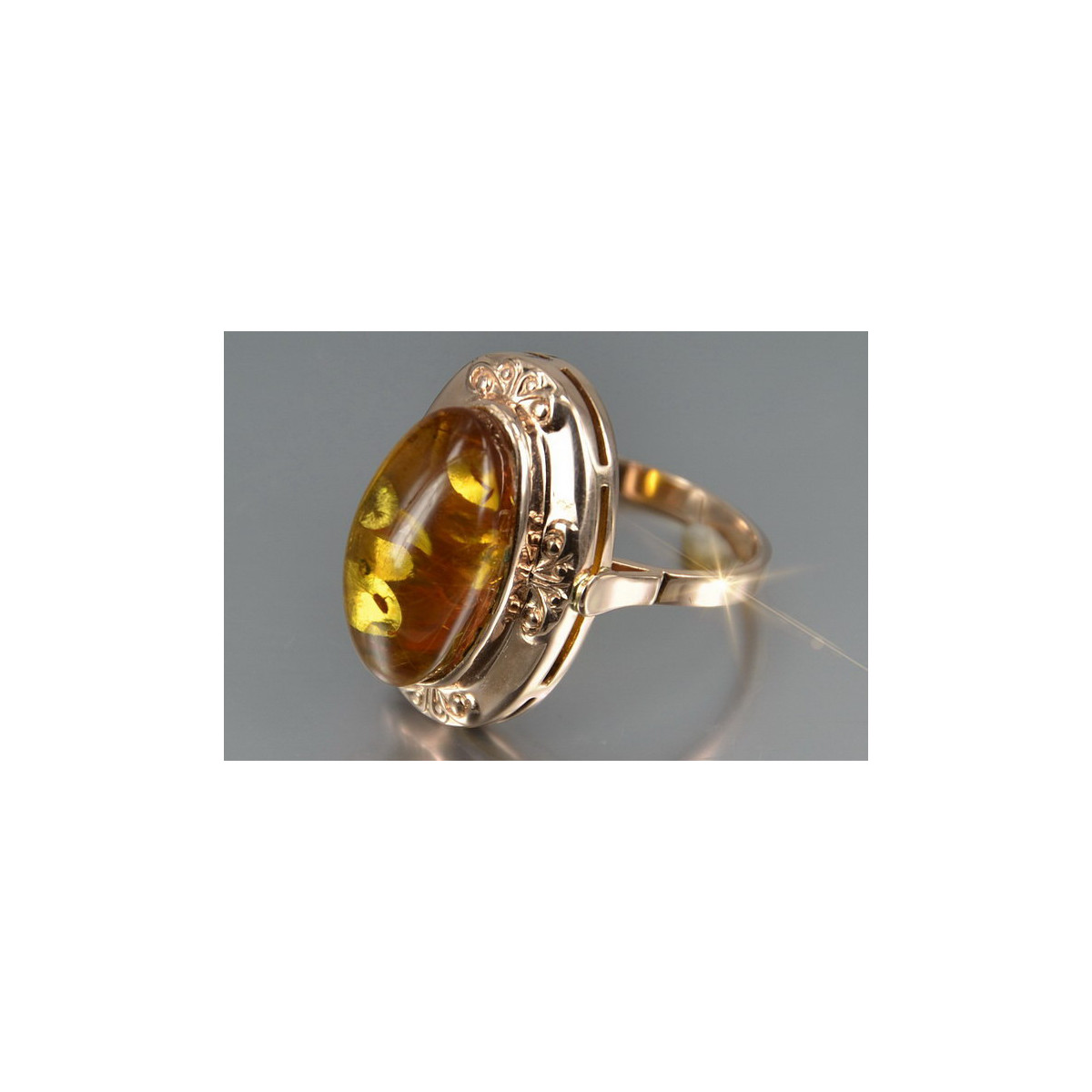 Radziecki 14k 585 złoty Rosyjski pierścionek z różowego złota z bursztynem  vrab049