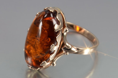 Великолепное кольцо из винтажного розового золота 14 карат с янтарем vrab052