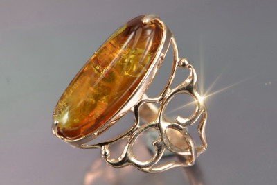 "Luxurious 14K Rose Gold Amber Ring with Vintage Flair" vrab053