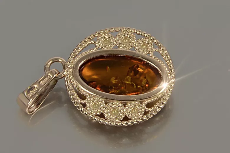 "Classic Amber Pendant with 14K Rose Gold - A True Vintage Piece" vpab004