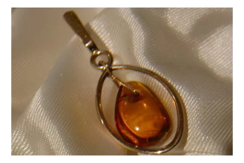 "Vintage Amber Adornment in 14K Rose Gold" vpab006
