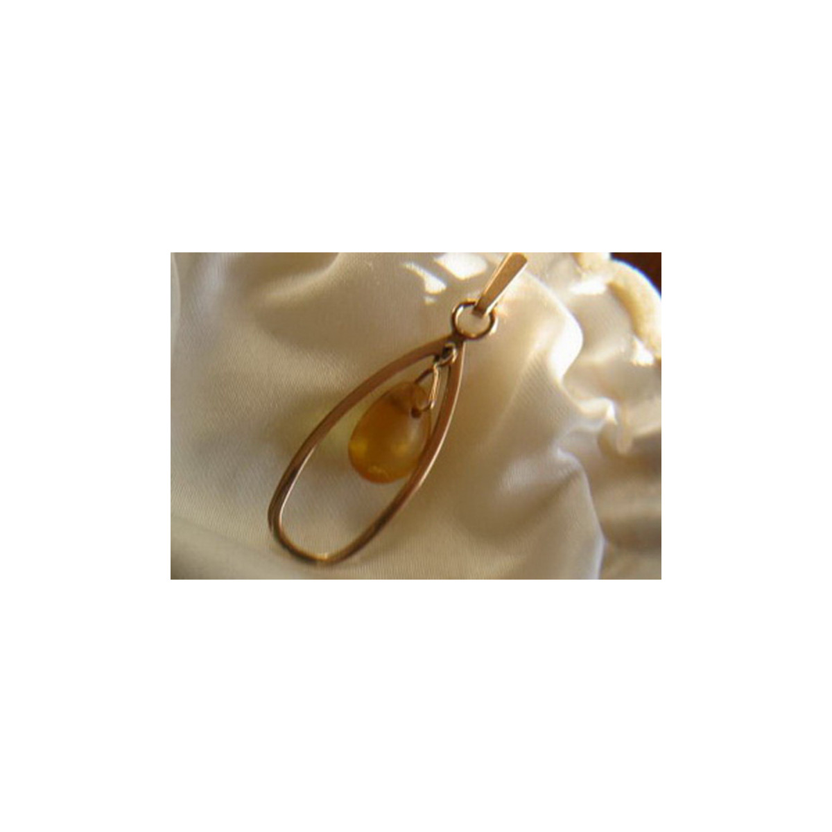 "Original 14K Rose Gold Vintage Amber Pendant" vpab007