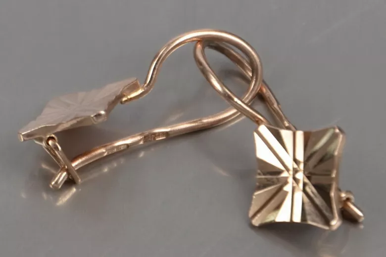 "Elegantes Aretes Cuadrados de Oro Rosa Antiguo Original de 14K Sin Piedras" ven156