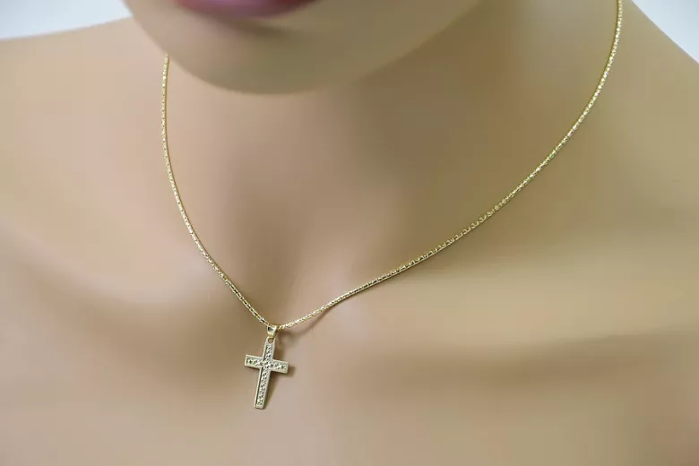 Katolicki krzyż wisior wykonany z białego 14k złota ctc006w
