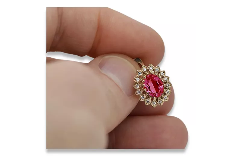 Bijuterii unice: Cercei vintage cu rubin, realizati din aur roz de 14k 585 vec125. Vintage