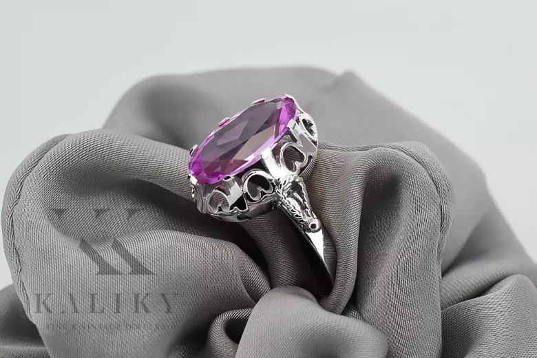 Alexandrite Ring | Skylight Jewelers | Custom Jewelry