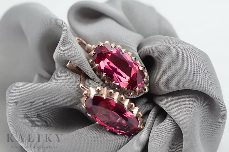 Classic 14K 585 Rose Pink Gold Ruby Earrings - An Original Vintage Piece vec174