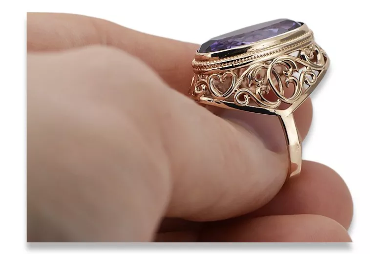 Wykwintny 14k różowy złoty pierścionek z Aleksandrytem vrc184. Vintage