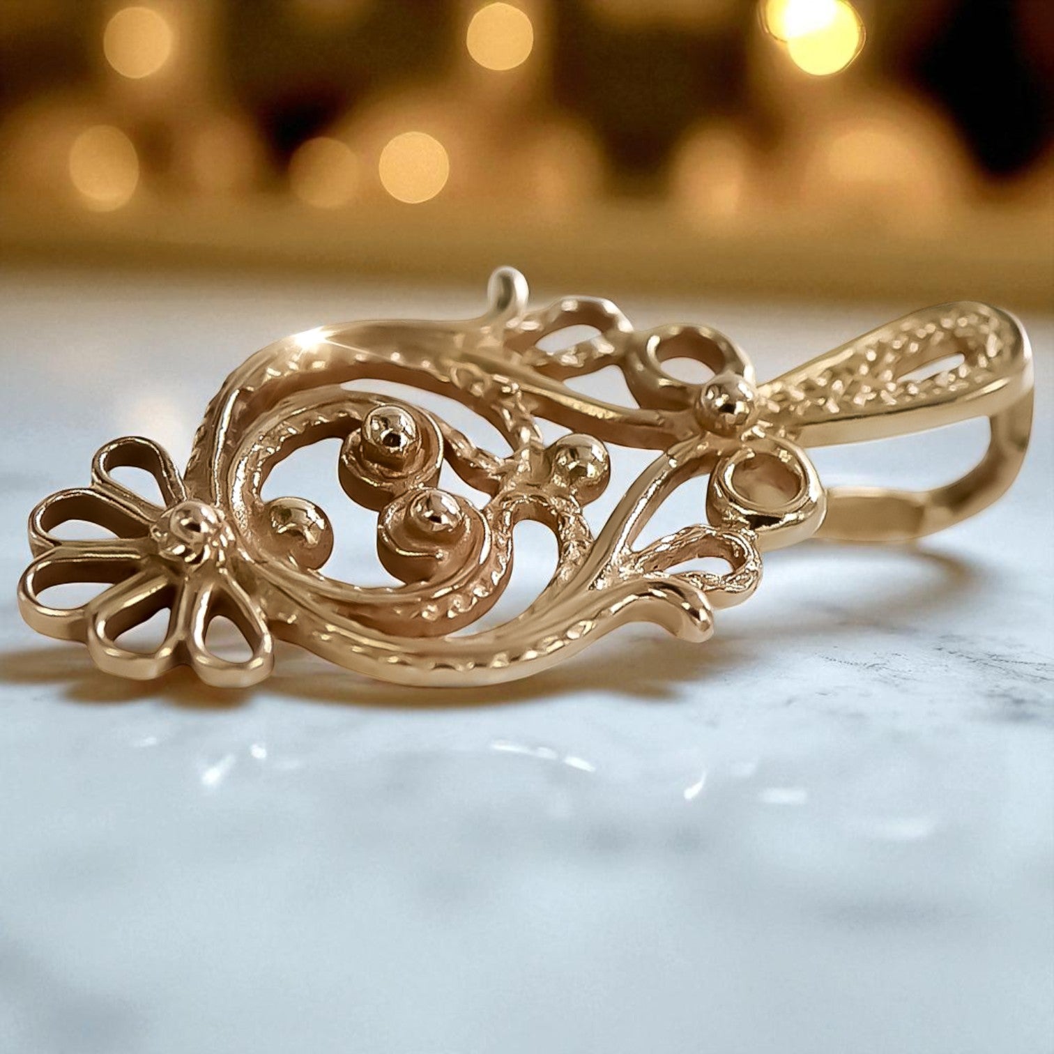 Vintage rose pink 14k 585 gold  Vintage leaf pendant vpn056
