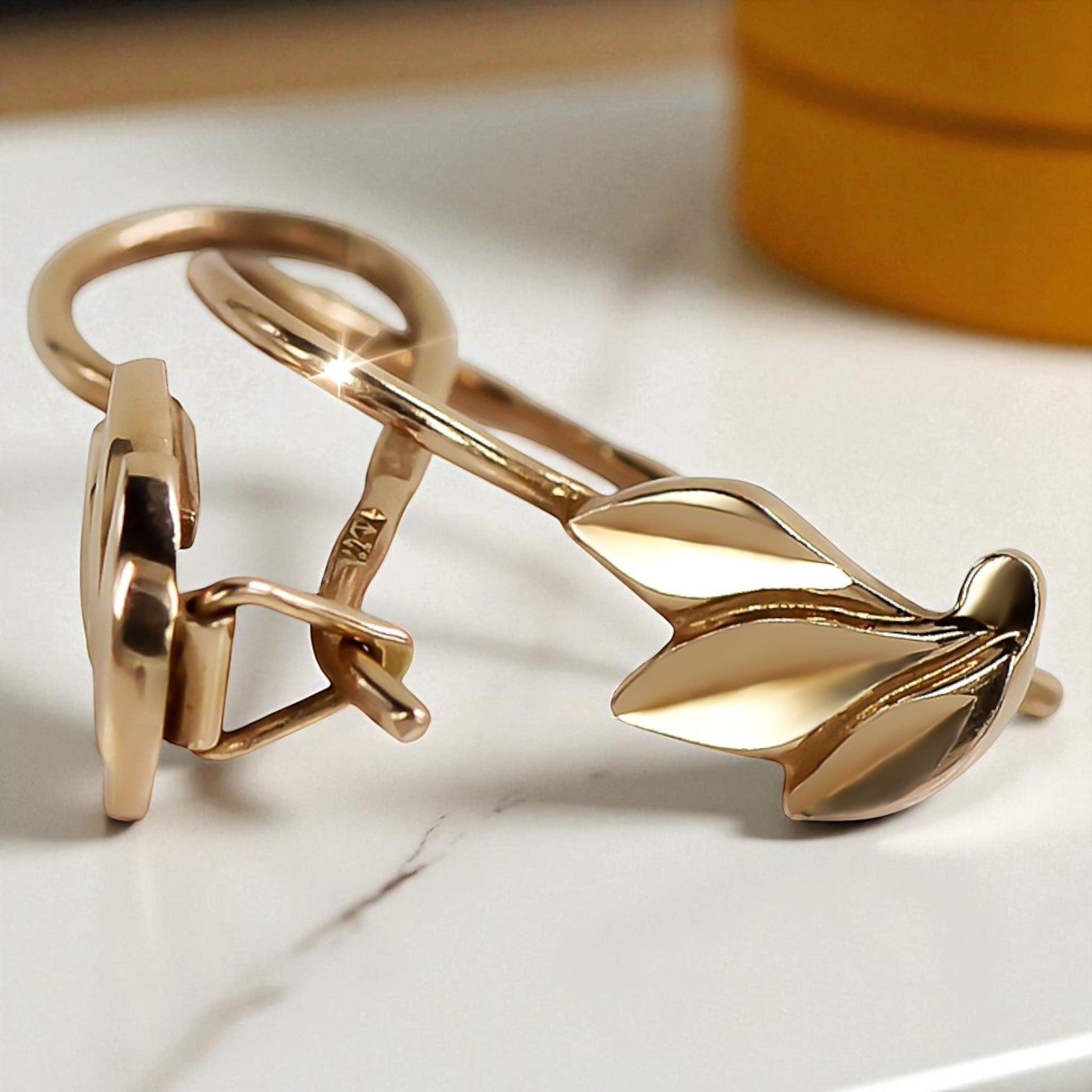Vintage rose pink 14k 585 gold  Vintage leaf earrings ven028