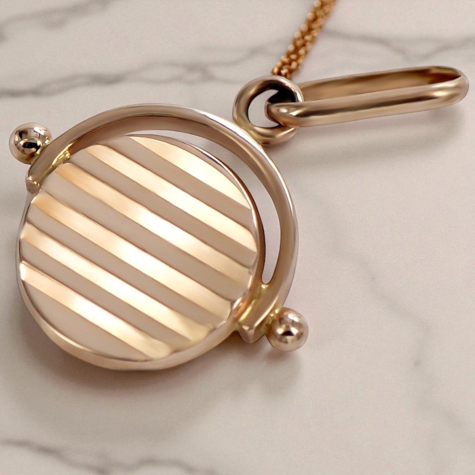 Vintage rose pink 14k 585 gold Vintage circle pendant vpn032