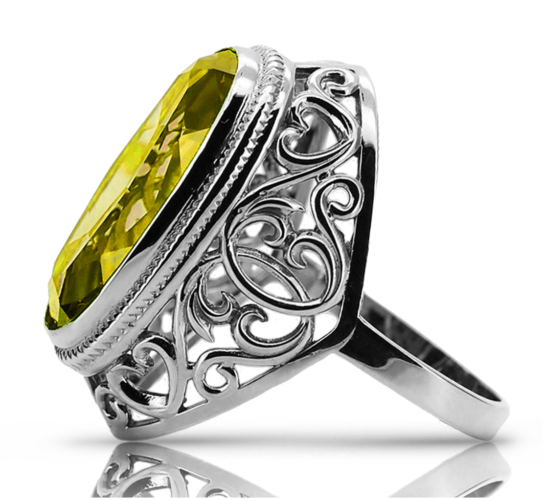 Silver 925 Soviet Russian style peridot ring vrc184s Vintage