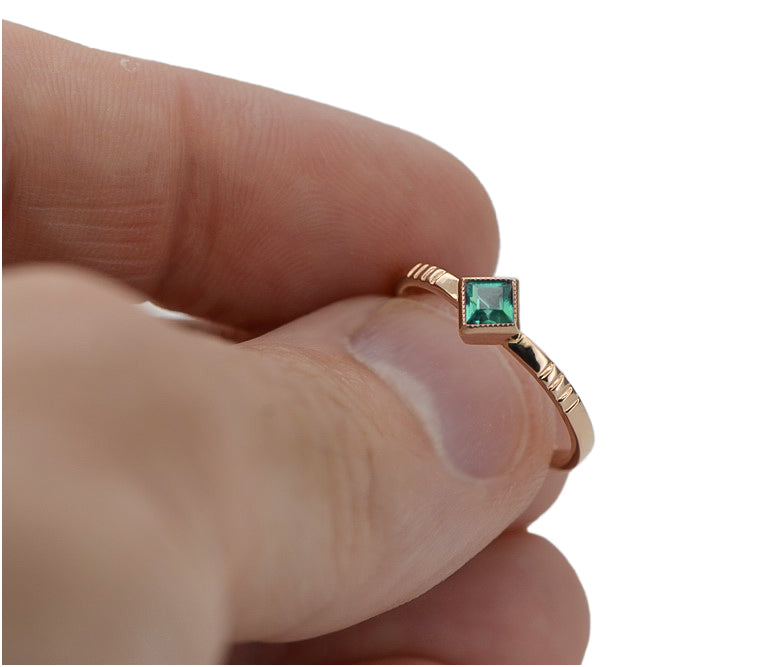 Vintage rose pink 14k gold 585 Emerald ring vrc138 Vintage