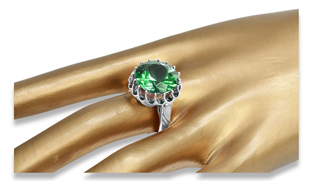 Vintage style Ring Emerald Sterling silver 925 vrc035s