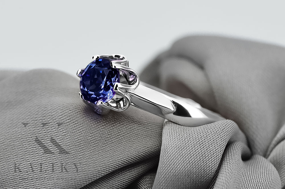 Vintage Silver Sapphire Ring 925 Polish 6mm vrc122s