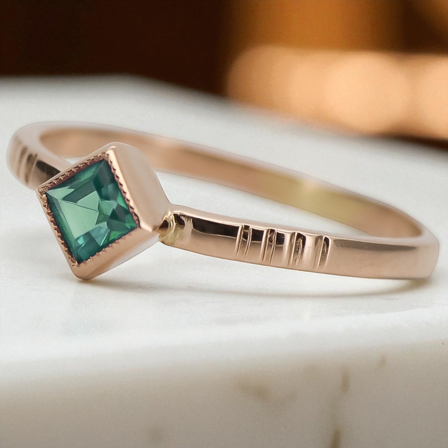 Vintage rose pink 14k gold 585 Emerald ring vrc138 Vintage vrc138r-em