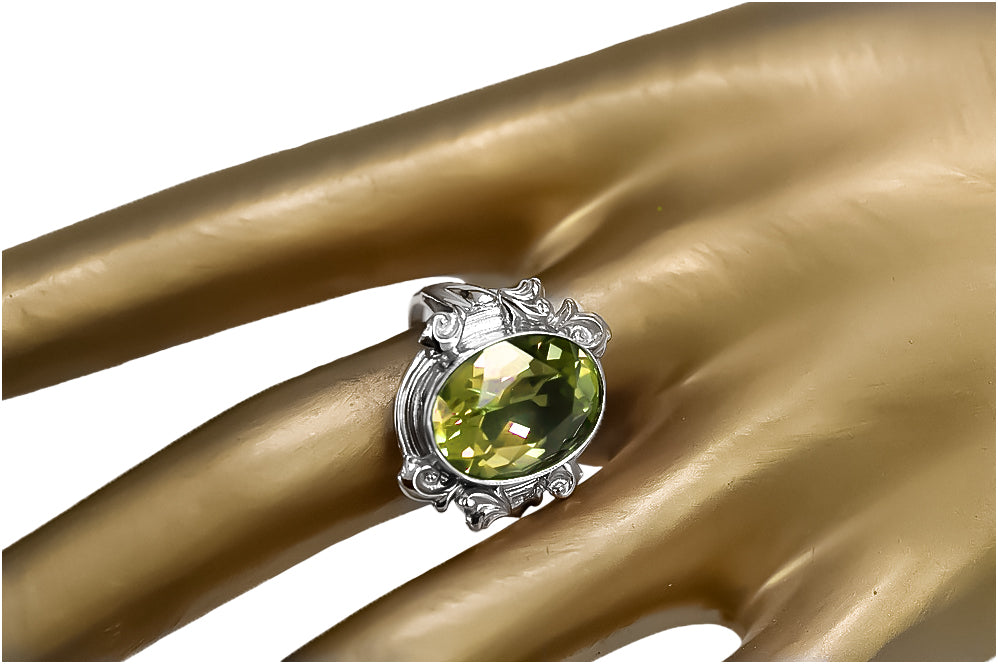Vintage craft Ring Yellow Peridot Sterling silver 925 vrc100s vrc100s-yp