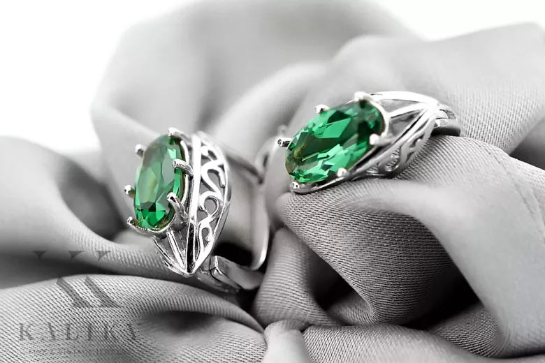 Vintage 925 Silver emerald earrings vec141s Russian Soviet style vec141s-em
